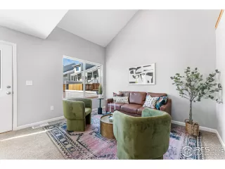 Photo #6: 1021208 Listing