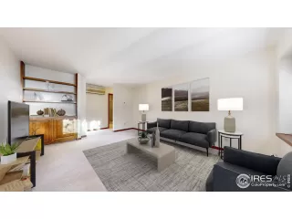 Photo #3: 1021341 Listing