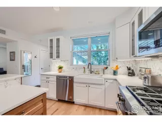 Photo #4: 1021359 Listing