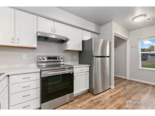 Photo #6: 1021390 Listing