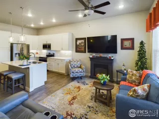 Photo #5: 1021397 Listing