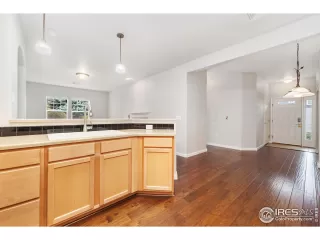 Photo #4: 1021422 Listing