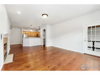 Photo #6: 1021422 Listing