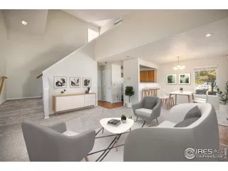 Photo #2: 1021521 Listing