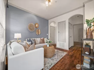 Photo #4: 1021522 Listing