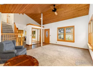 Photo #2: 1021584 Listing