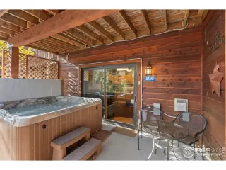 Photo #2: 1021602 Listing