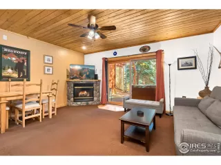 Photo #4: 1021602 Listing