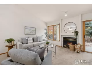 Photo #3: 1021610 Listing