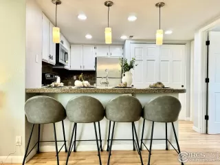 Photo #4: 1021760 Listing