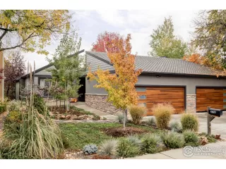 Photo #1: 1021900 Listing