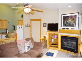 Photo #5: 1021923 Listing