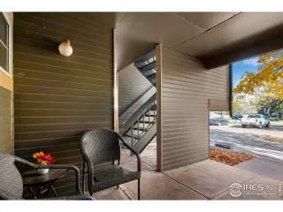 Photo #3: 1021931 Listing