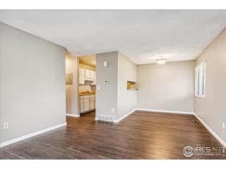 Photo #5: 1021939 Listing