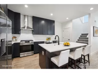 Photo #4: 1021945 Listing 