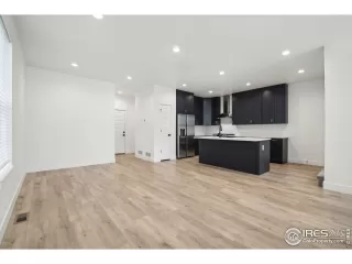 Photo #5: 1021945 Listing 