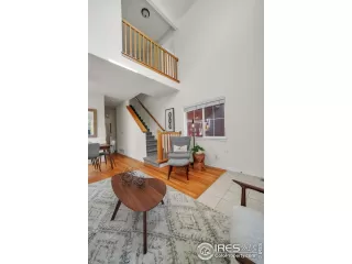 Photo #1: 1021952 Listing