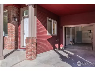 Photo #5: 1021952 Listing