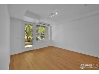 Photo #4: 1021962 Listing 