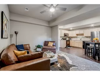 Photo #6: 1021975 Listing