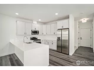 Photo #2: 1022022 Listing