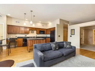 Photo #3: 1022066 Listing