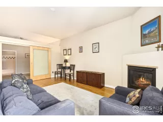 Photo #4: 1022066 Listing