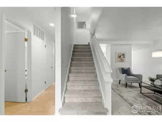 Photo #4: 1022098 Listing