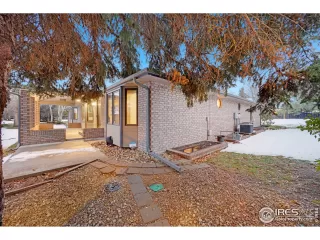 Photo #3: 1022138 Listing