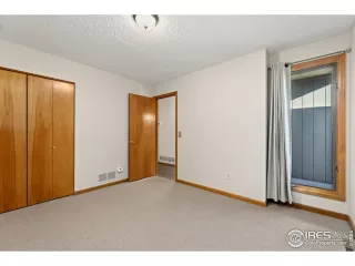 Photo #5: 1022143 Listing