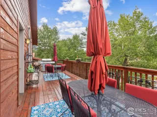 Photo #2: 1022162 Listing