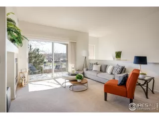 Photo #2: 1022178 Listing 