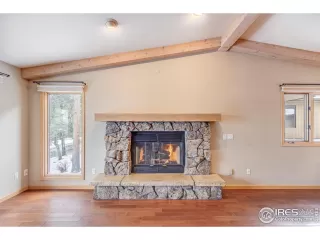 Photo #6: 1022201 Listing