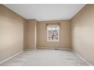 Photo #5: 1022211 Listing