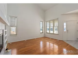 Photo #6: 1022505 Listing