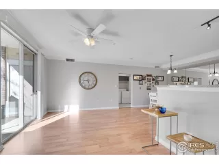 Photo #3: 1022536 Listing