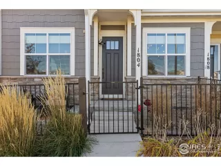 Photo #2: 1022572 Listing