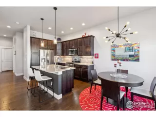 Photo #4: 1022572 Listing