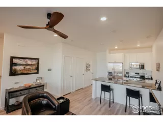 Photo #4: 1022599 Listing