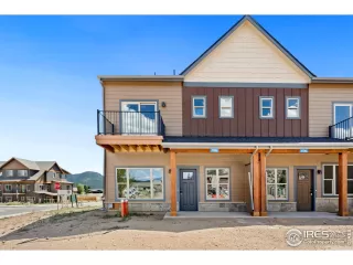 Photo #1: 1022658 Listing