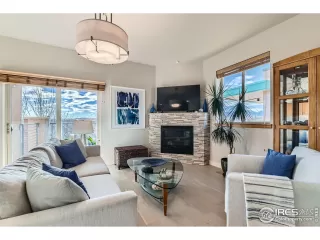 Photo #1: 1022678 Listing