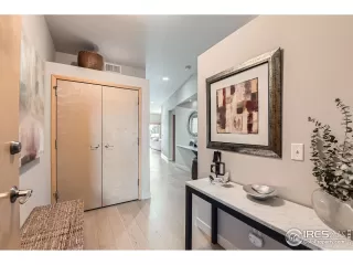 Photo #4: 1022678 Listing