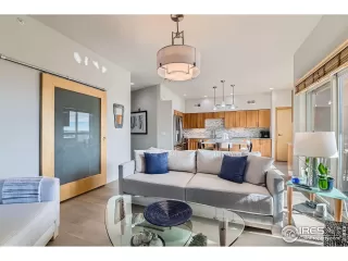 Photo #6: 1022678 Listing