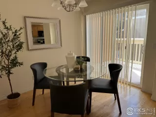 Photo #6: 1022686 Listing