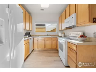 Photo #5: 1022762 Listing