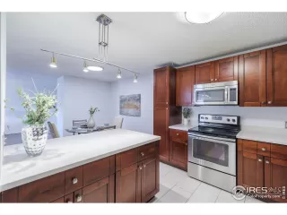 Photo #3: 1022960 Listing