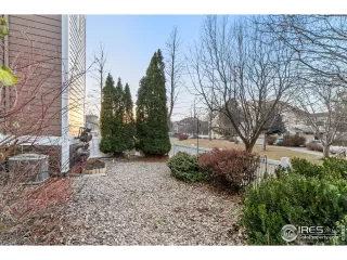 Photo #5: 1022971 Listing