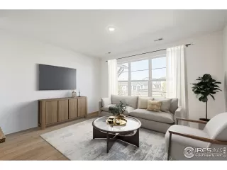 Photo #4: 1022982 Listing 