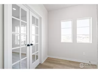 Photo #4: 1023046 Listing