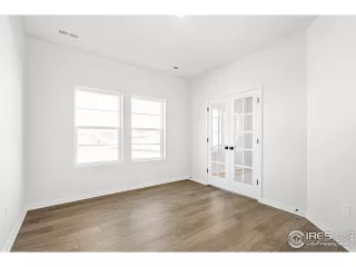 Photo #5: 1023046 Listing